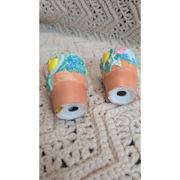 Vintage Ceramic Flower Pot Salt and Pepper Shakers Set Spring Floral Garden 2pc - Picture 2 of 5